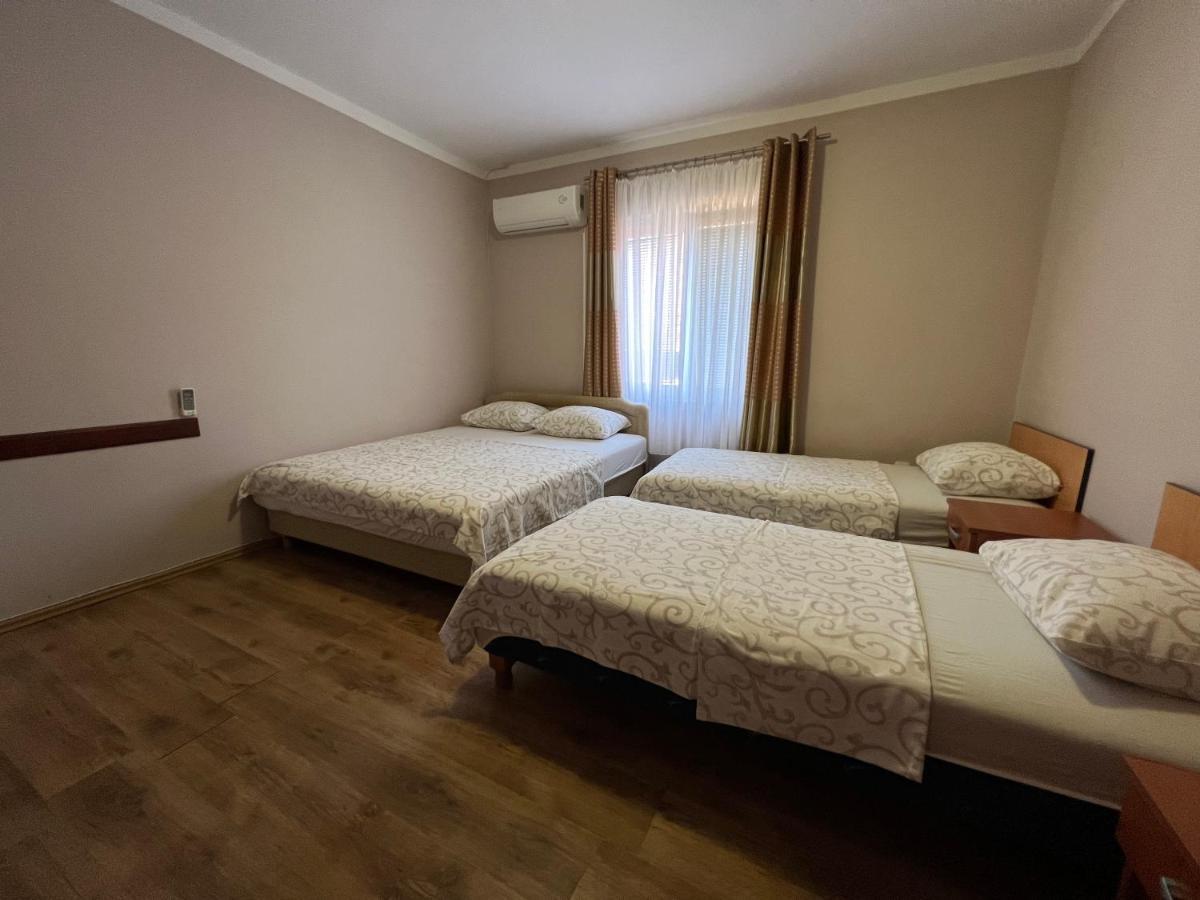Apartments Djukic Тиват Экстерьер фото