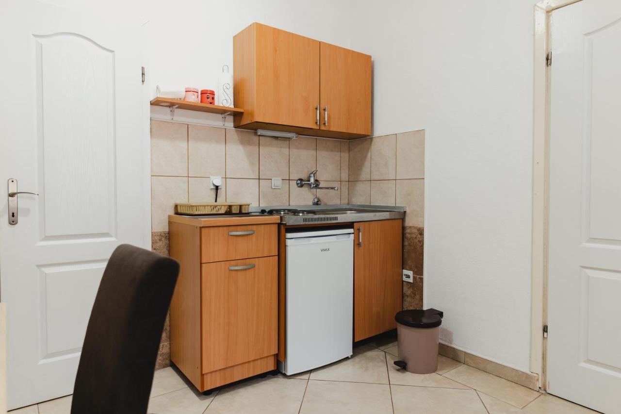 Apartments Djukic Тиват Экстерьер фото