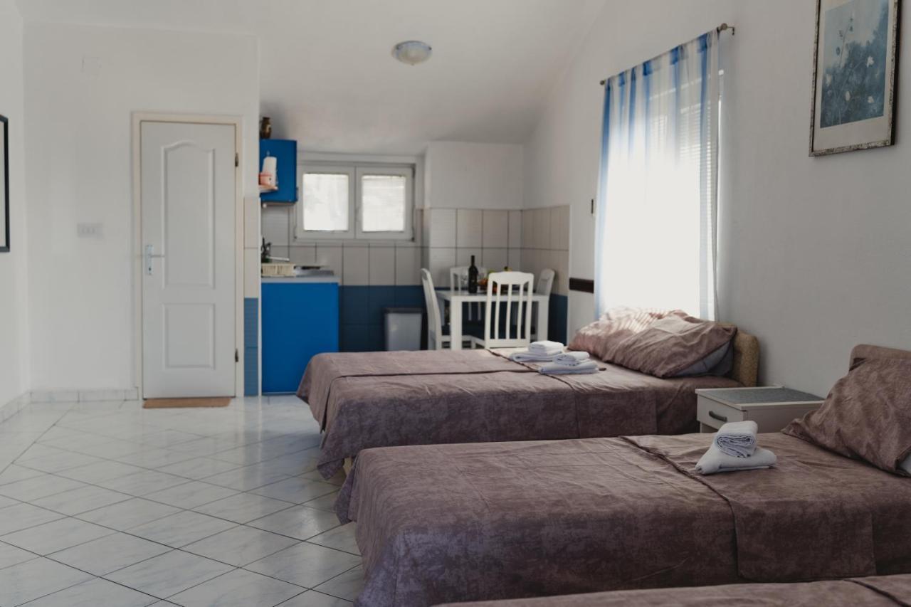 Apartments Djukic Тиват Экстерьер фото