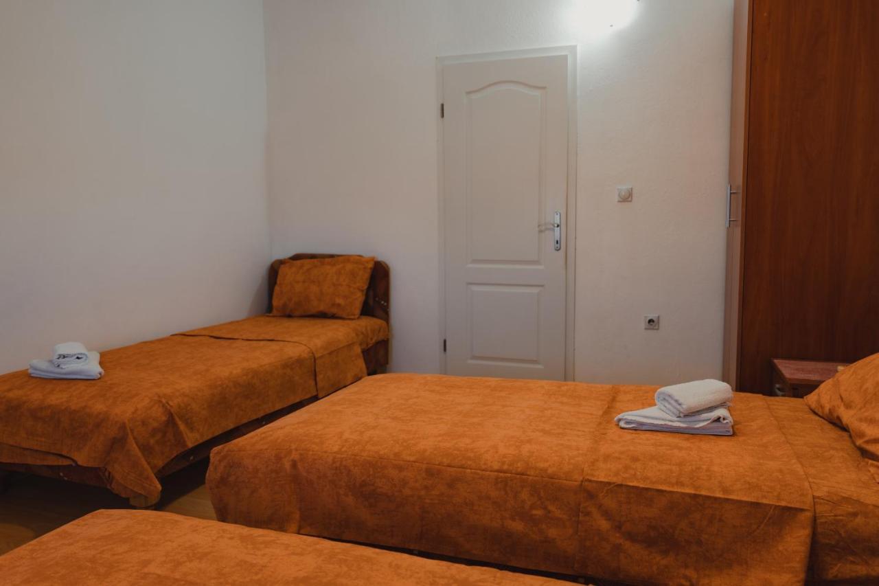 Apartments Djukic Тиват Экстерьер фото