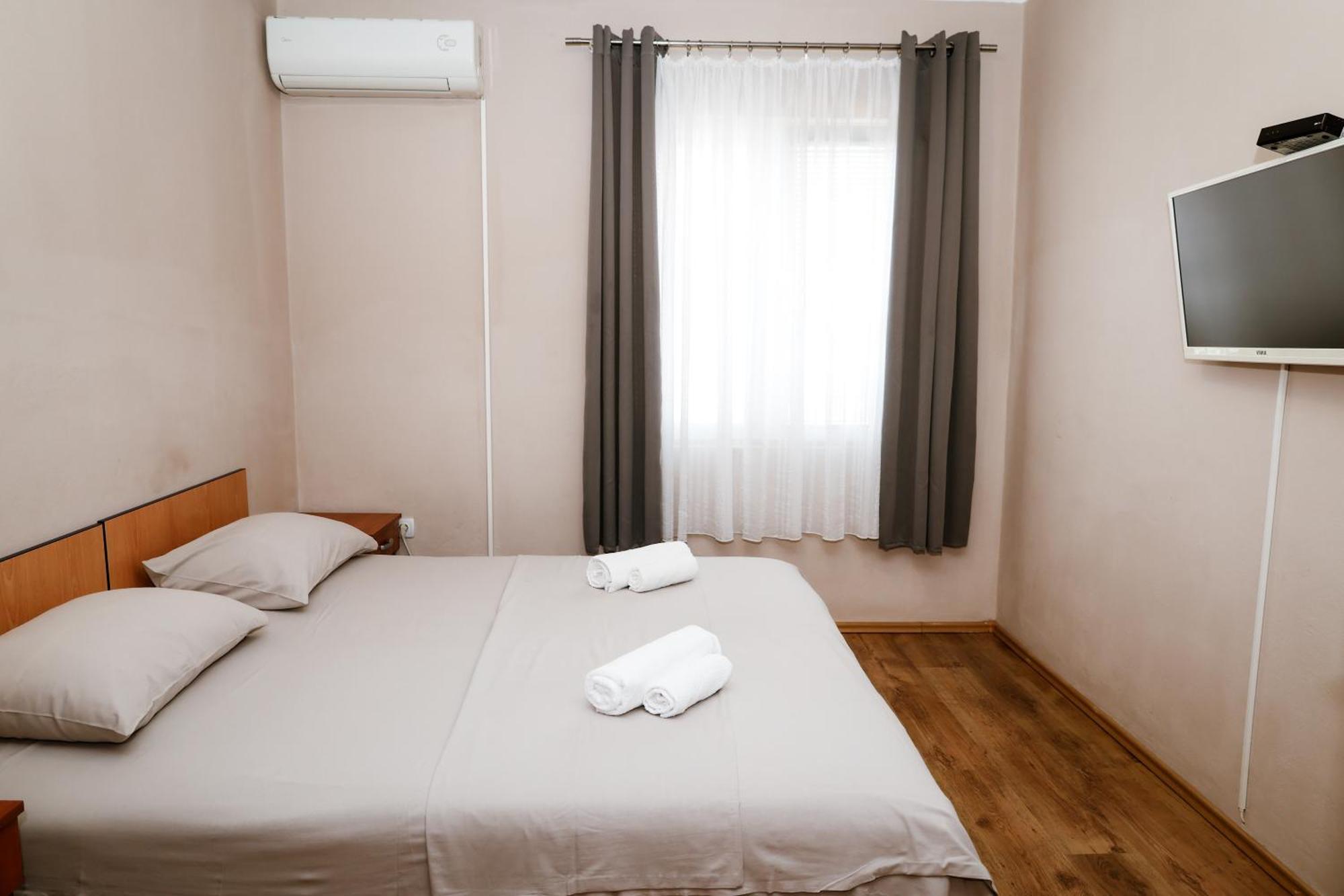 Apartments Djukic Тиват Экстерьер фото