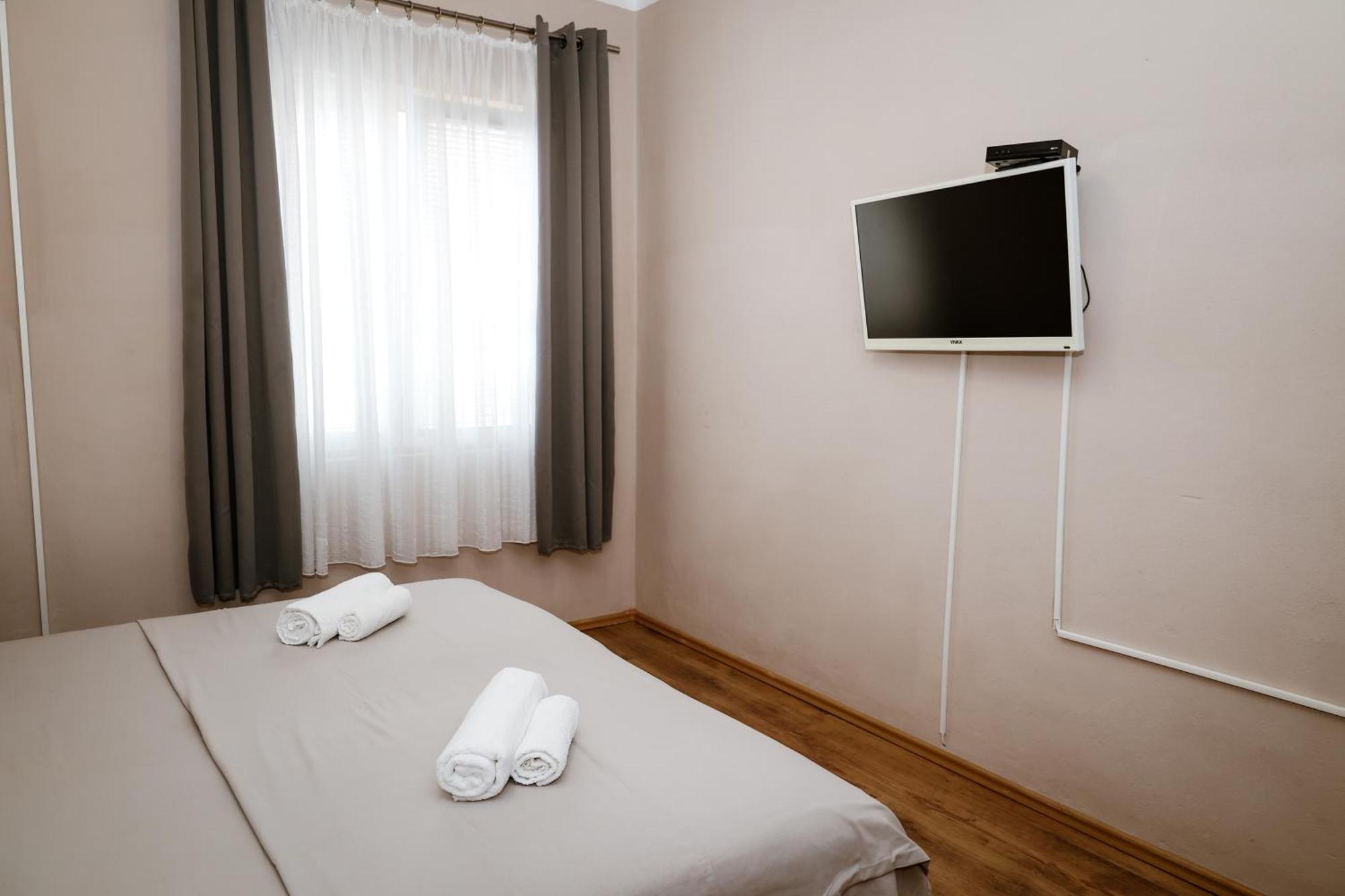 Apartments Djukic Тиват Экстерьер фото