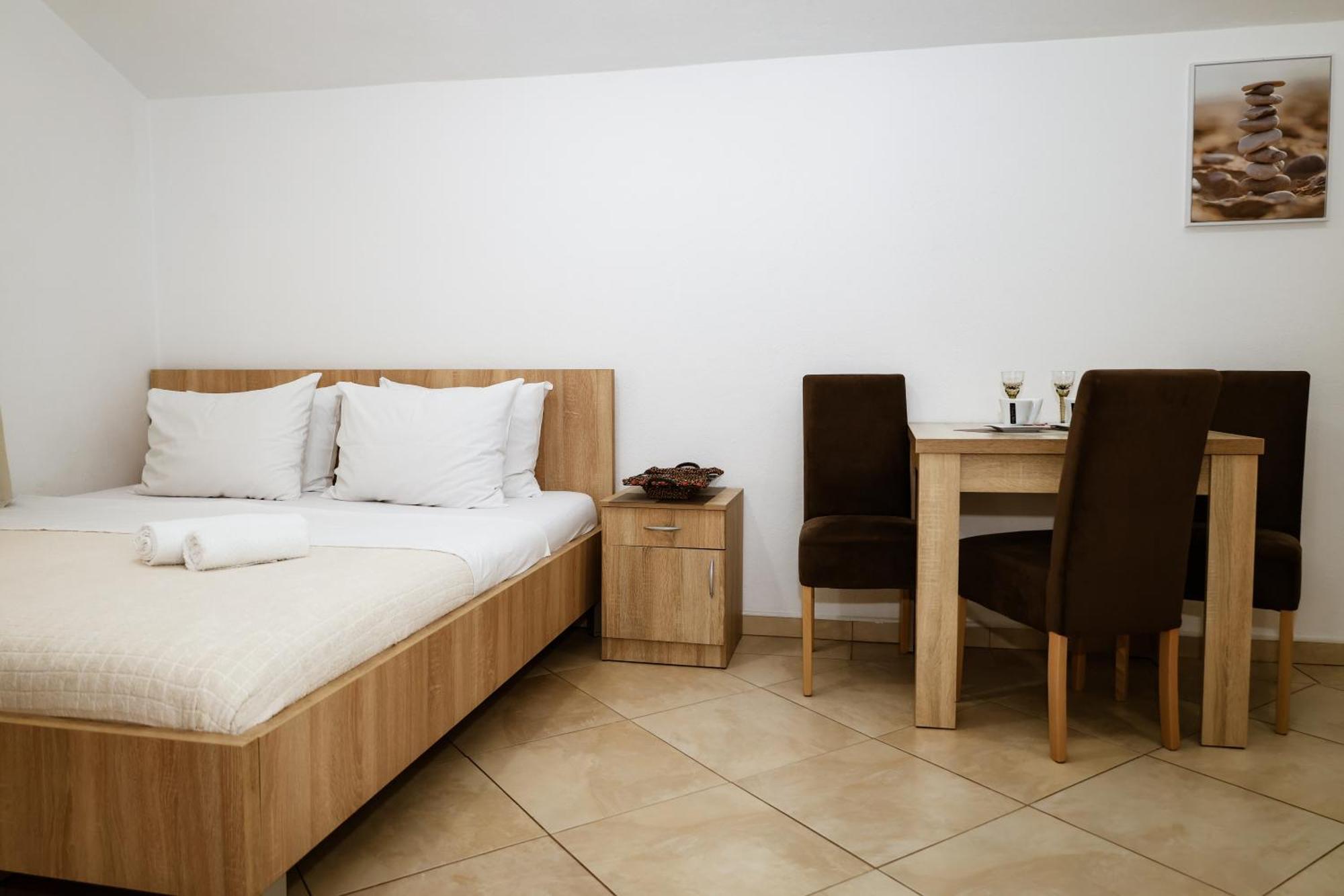Apartments Djukic Тиват Экстерьер фото