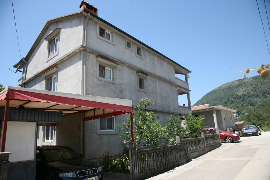 Apartments Djukic Тиват Экстерьер фото