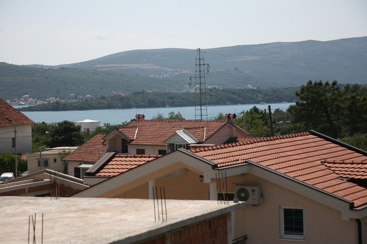 Apartments Djukic Тиват Экстерьер фото